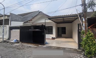 ‼️DIBAWAH HARGA PASARAN‼️   Rumah BARU RENOVASI di Perumahan Griya Kebraon Karang Pilang Wiyung Surabaya.