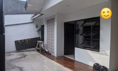 ‼️DIBAWAH HARGA PASARAN‼️   Rumah BARU RENOVASI di Perumahan Griya Kebraon Karang Pilang Wiyung Surabaya.
