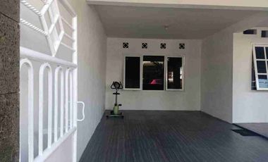 Rumah Bagus di Cluster Elite Kediri