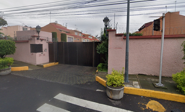 CASA EN REMATE HIPOTECARIO, EXCELENTE UBICACIÓN Y POR DEBAJO DE SU VALOR COMERCIAL