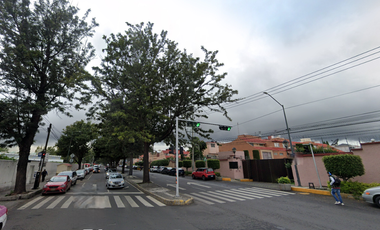 CASA EN REMATE HIPOTECARIO, EXCELENTE UBICACIÓN Y POR DEBAJO DE SU VALOR COMERCIAL