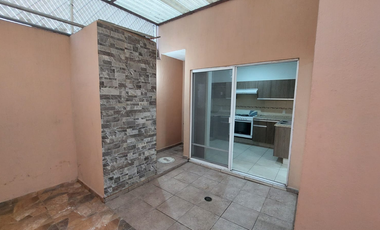 CASA EN VENTA – PARQUES DEL PALMAR, TLAQUEPAQUE