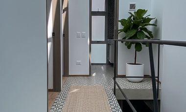 Alquiler de Casa Dúplex de 2 Habitaciones en Lumbisí, Cumbayá - Quito