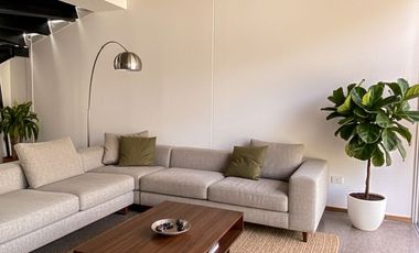 Alquiler de Casa Dúplex de 2 Habitaciones en Lumbisí, Cumbayá - Quito