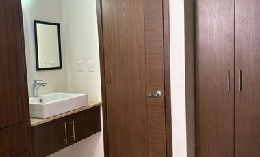 CASA EN RENTA EN ALTOZANO