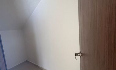 CASA EN RENTA EN ALTOZANO