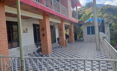 VENDO ESPECTACULAR FINCA ECO HOTEL.