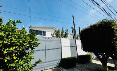 CASA SOLA EN RENTA EN HABITACIONAL VALLE CEYLAN, TLALNEPANTLA DE BAZ , EDO DE MEX