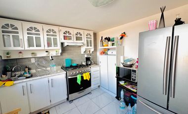 CASA SOLA EN RENTA EN HABITACIONAL VALLE CEYLAN, TLALNEPANTLA DE BAZ , EDO DE MEX