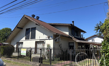 Amplia casa en Villa Europa, Valdivia, 5 dormitorios y 3 baños