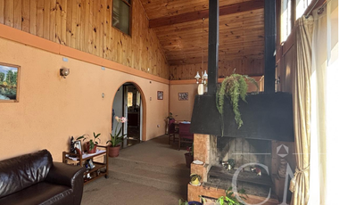 Amplia casa en Villa Europa, Valdivia, 5 dormitorios y 3 baños