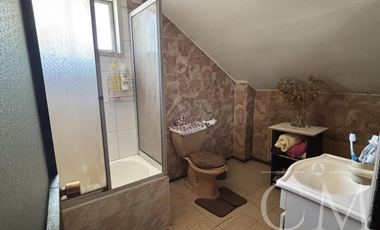 Amplia casa en Villa Europa, Valdivia, 5 dormitorios y 3 baños