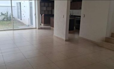 Casa en renta cerrada punta arena juriquilla Queretaro Qro.