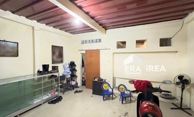 RUMAH DIJUAL DI SOLO DEKAT PASAR LEGI, MANGKUBUMEN