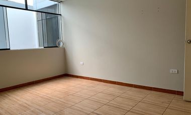 Depa frente a Parque Inresa – 2 dormitorios, iluminado