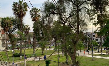 Depa frente a Parque Inresa – 2 dormitorios, iluminado