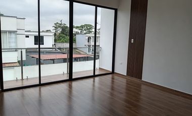 VENTA DE CASA EN URB PLAZA ASTURIAS
