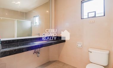 Large 6 Bedroom House with Swimming Pool for Rent in Mactan