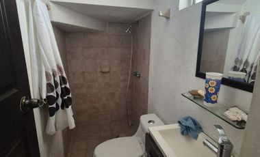 CASA EN VENTA EN ESQUINA, REAL DEL VALLE, SANTA CATARINA