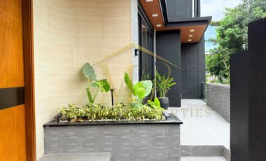 5 BEDROOM LUXURY INDUSTRIAL HOUSE FOR SALE IN PLARIDEL, BULACAN