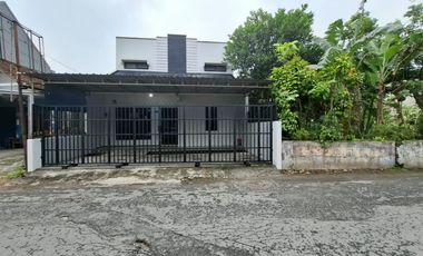 Dijual Rumah 2 Lantai Siap Huni - Lokasi Strategis Yogyakarta