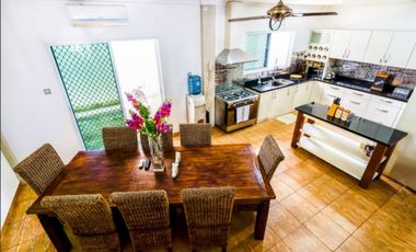 Dijual Villa Mewah 5 Kamar di Kutuh Kuta Selatan | Ada Gym & Kolam Renang