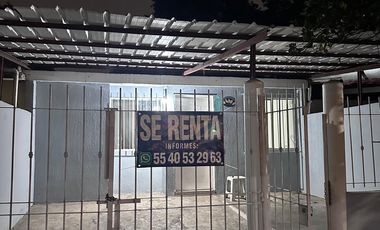 RENTO CASA EN SAN MARCIAL A UNA CALLE DE FARMACIA GUADALAJARA