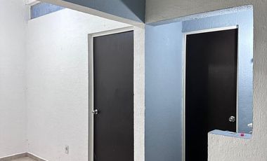 RENTO CASA EN SAN MARCIAL A UNA CALLE DE FARMACIA GUADALAJARA
