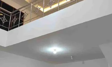 Dijual / Sewa Rumah Baru Renov Bagus siap Huni Daerah Ngagel Jaya Surabay