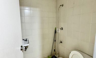 AMORSOLO SQUARE ROCKWELL MAKATI FOR RENT