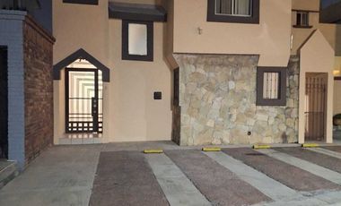 Casa Venta en Cumbres 5to Sect  (arriba de Leones)