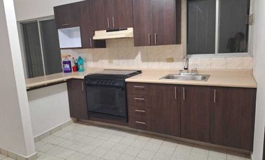 Casa Venta en Cumbres 5to Sect  (arriba de Leones)