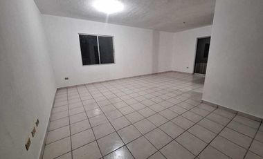 Casa Venta en Cumbres 5to Sect  (arriba de Leones)