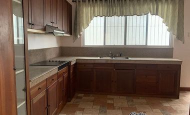 3 Bedroom House in Maria Luisa