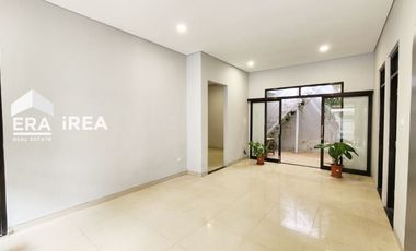 DIJUAL RUMAH SIAP HUNI DI SOLO DEKAT HOTEL ALANA