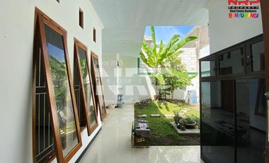 Disewakan Rumah Full Furniture di Mendut Regency - Banyuwangi Kota