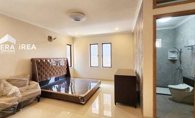 RUMAH DIJUAL DI SOLO DEKAT STADION SRIWEDARI DAN SOLO PARAGON MALL
