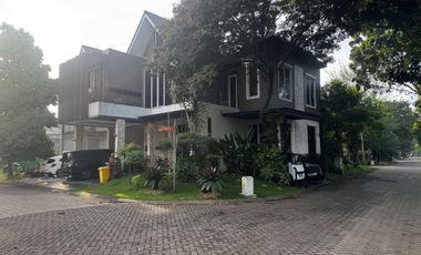 FOR SALE !! nice house and comfy at Discovery eola Bintaro