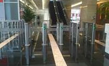 Disewakan Office Tower di Puri Indah Financial Tower (PIFT), Bagus Sudah Renovasi