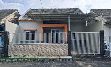 Rumah Renov Siap Huni di Metro Graha Tunggorono, Jombang