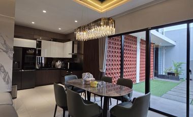 Rumah Premium Luxury Emily Summarecon Bandung