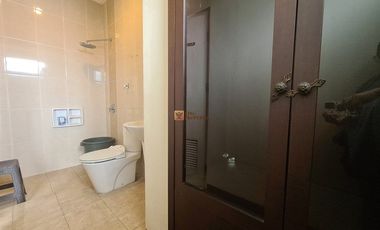 Dekat RSPI & Lippo Mall Puri, Disewakan Rumah 239m2 Puri Mansion Furnished, Fasilitas Kolam Renang, Kids Playground, Basket Court, Tennis Court, Club