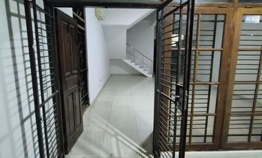 Disewakan Rumah Lokasi Strategis Pusatkota Di Seteran Selatan Semarang