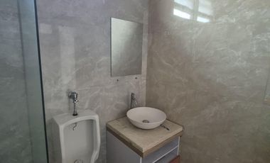 Disewakan Rumah Lokasi Strategis Pusatkota Di Seteran Selatan Semarang