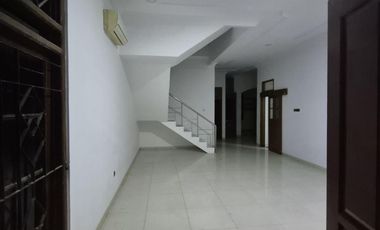 Disewakan Rumah Lokasi Strategis Pusatkota Di Seteran Selatan Semarang