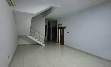 Disewakan Rumah Lokasi Strategis Pusatkota Di Seteran Selatan Semarang