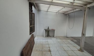 Disewakan Rumah Lokasi Strategis Pusatkota Di Seteran Selatan Semarang