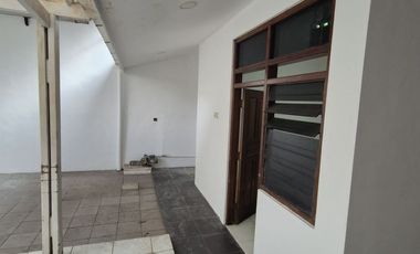 Disewakan Rumah Lokasi Strategis Pusatkota Di Seteran Selatan Semarang