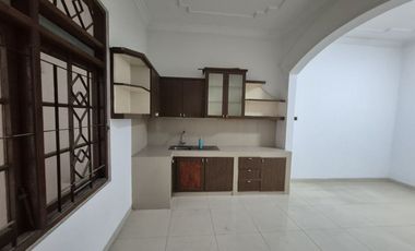 Disewakan Rumah Lokasi Strategis Pusatkota Di Seteran Selatan Semarang