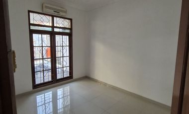 Disewakan Rumah Lokasi Strategis Pusatkota Di Seteran Selatan Semarang